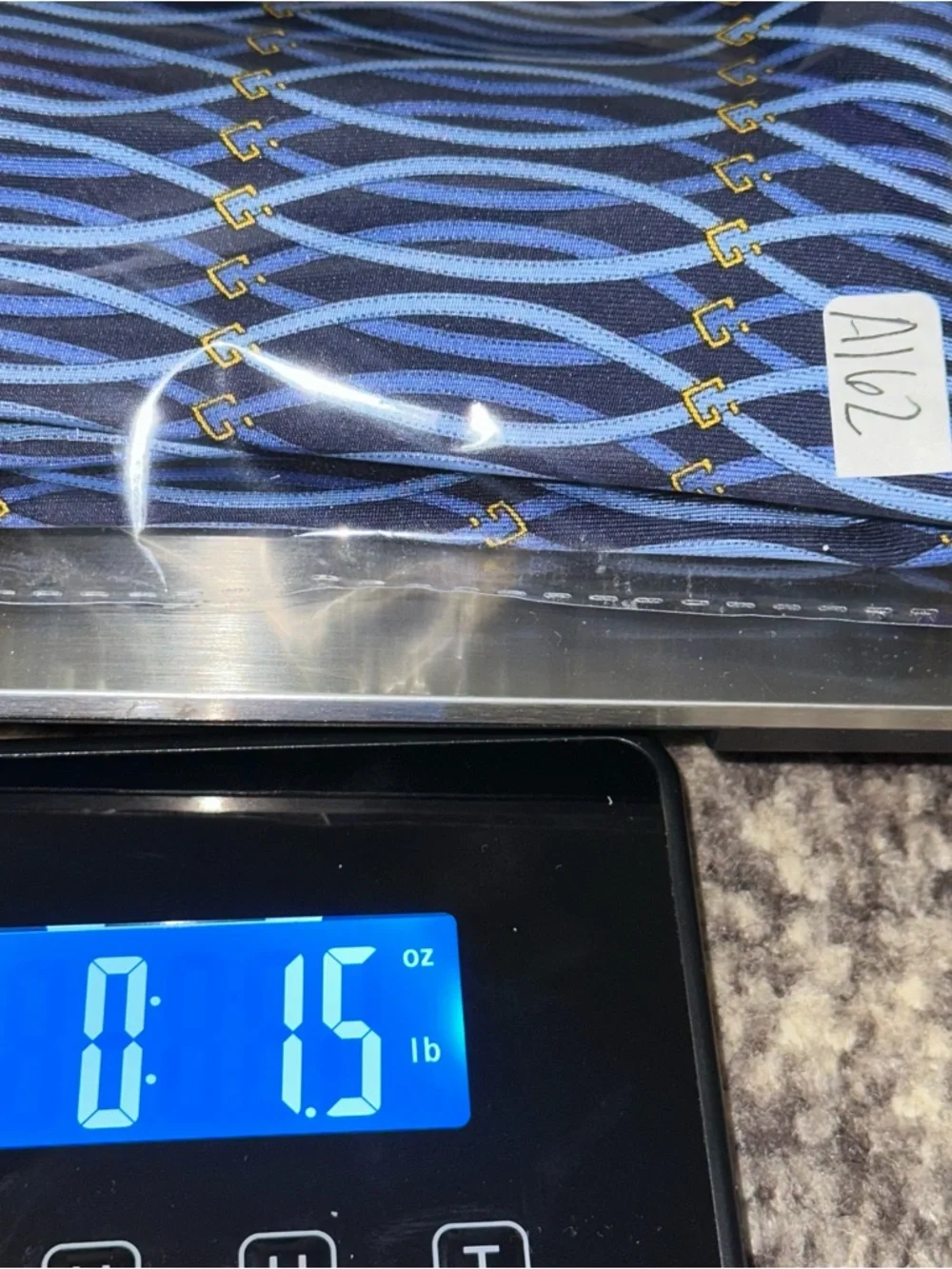 Gucci Navy Light Blue Gold G Logo Link Interlocking Print Silk Necktie Tie - Picture 11 of 12